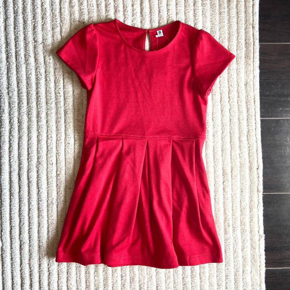 Uniqlo Kids ponte pleated red dress with pockets, Girls size 5-6, NWT